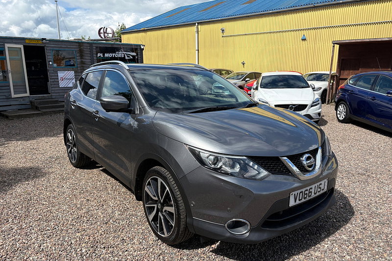 2016 Nissan Qashqai 1.6 dCi Tekna SUV 5dr Diesel XTRON 2WD Euro 6 (s/s) (130 ps)