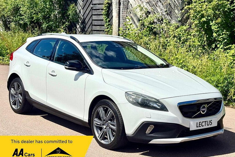 2015 Volvo V40 Cross Country 2.0 T5 Lux Nav Auto AWD Euro 6 (s/s) 5dr