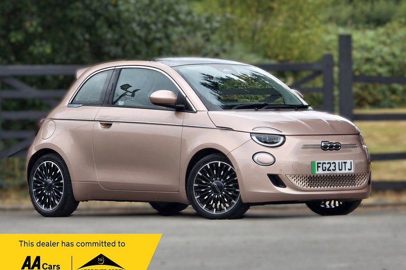 2023 Fiat 500e 42kWh La Prima Hatchback 3dr Electric Auto (118 ps) — sold