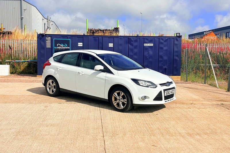 2013 Ford Focus 1.6 Zetec Hatchback 5dr Petrol Manual Euro 5 (105 ps)