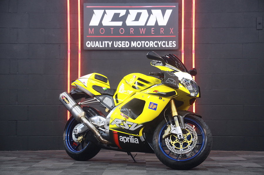 2002 Aprilia RSV1000  RSV1000 R Factory RSV1000 RSV1000R VERY RARE BIKE
