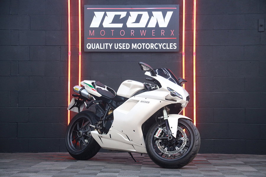2011 DUCATI 1198 1198 Super Sports CLEAN EXAMPLE
