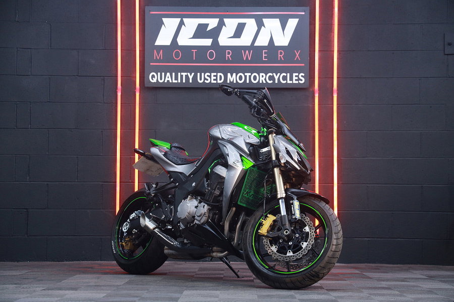 2014 KAWASAKI Z1000  LIMITED EDITION LOW MILES