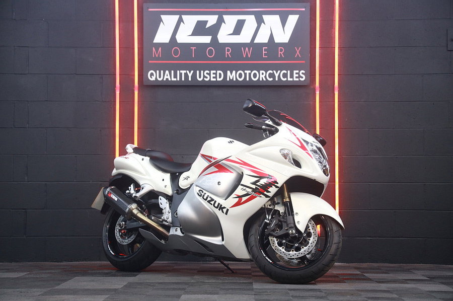 2009 Suzuki GSX1300R Hayabusa 1300 Super Sports Petrol Manual (197 ps)