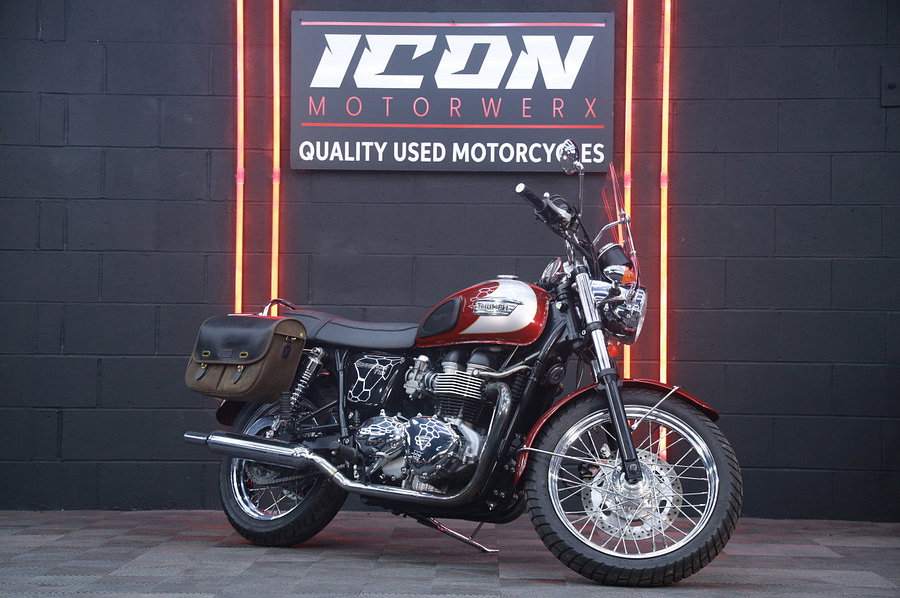 2008 Triumph Bonneville T100 865 T100 14087 MILES CLEAN EXAMPLE