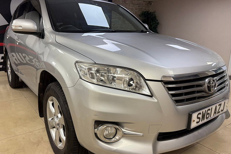 2011 Toyota RAV4 2.2 D-4D XT-R SUV 5dr Diesel Manual 4WD Euro 5 (150 ps)