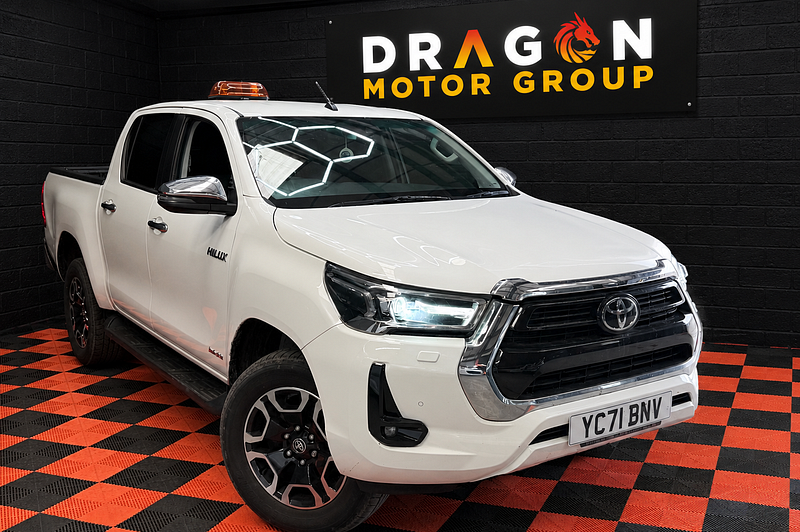 2021 Toyota Hilux 2.8 D-4D Invincible Pickup Double Cab 4dr Diesel Auto 4WD Euro 6 (s/s) (204 ps)