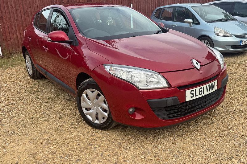2011 Renault Megane 1.6 16v Expression Hatchback