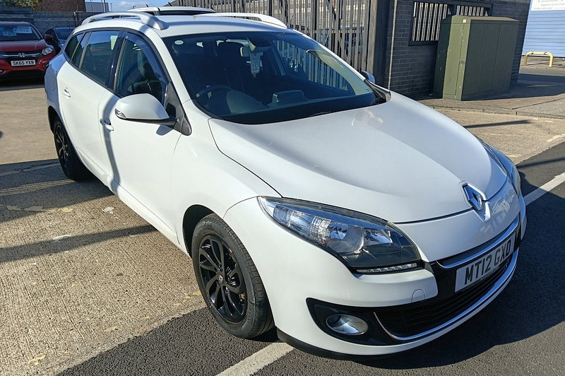 2012 Renault Megane 1.6 dCi Dynamique TomTom Sport Tourer 5dr Diesel Manual Euro 5 (s/s) (130 ps)