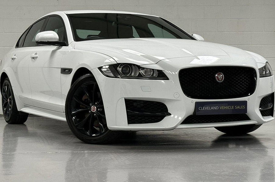 2018 Jaguar XF 2.0d R-Sport Saloon 4dr Diesel Auto Euro 6 (s/s) (180 ps) BODY STYLING, NAV, B/T, CRUISE