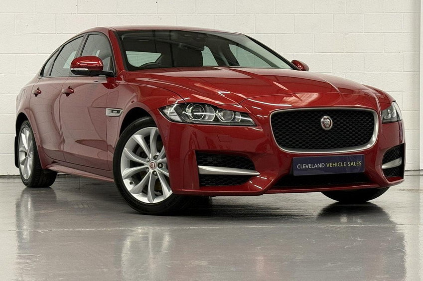 2017 Jaguar XF 2.0d R-Sport Saloon 4dr Diesel Auto Euro 6 (s/s) (180 ps) HTD SEATS, CRUISE, BODYSTYLING