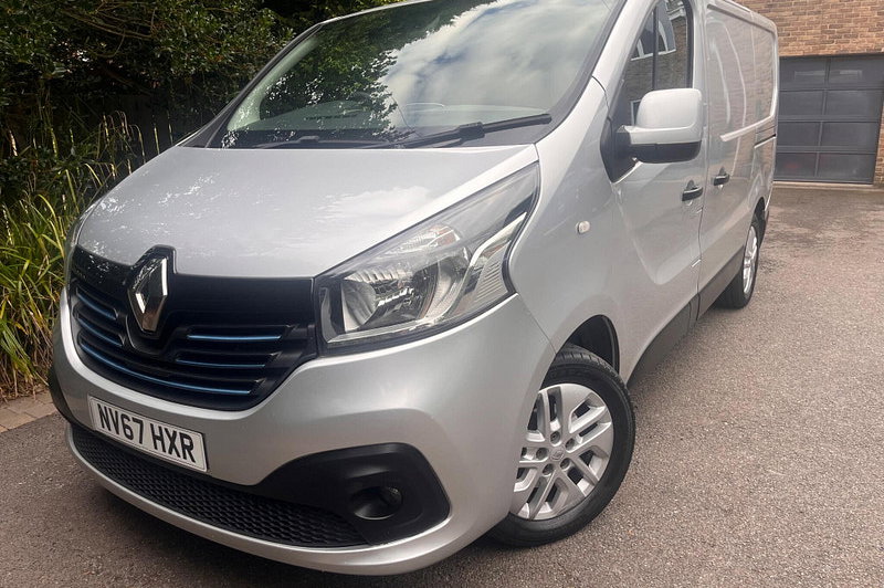 2018 Renault Trafic 1.6 dCi 27 Sport Nav SWB Standard Roof Euro 6 5dr — sold