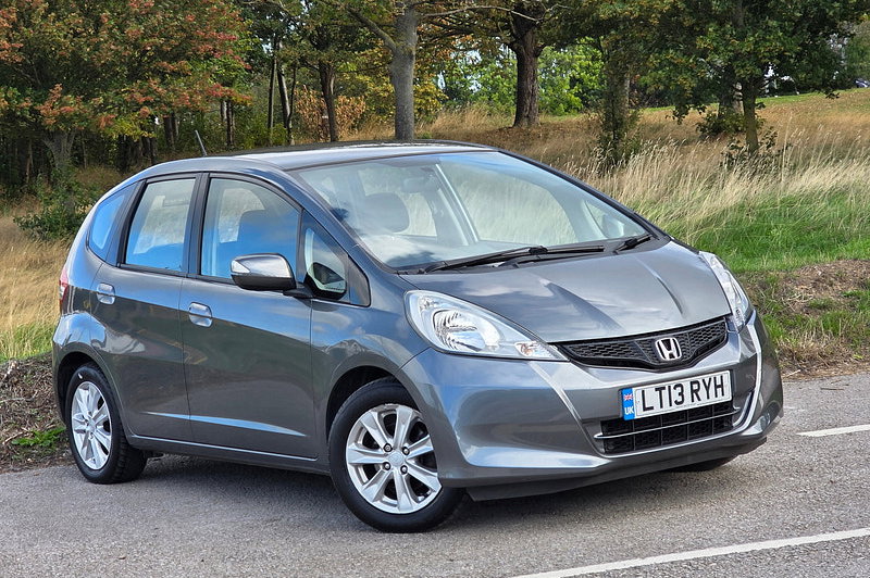 2013 Honda Jazz 1.4 i-VTEC ES Hatchback 5dr Petrol CVT Euro 5 (99 ps)
