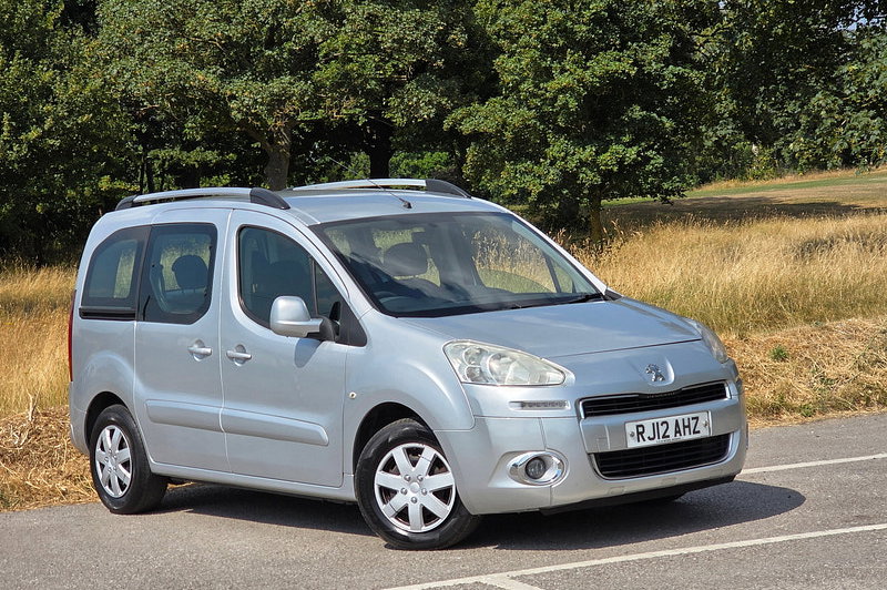 2012 Peugeot Partner Tepee 1.6 HDi Tepee S MPV 5dr Diesel Manual (139 g/km, 92 bhp)