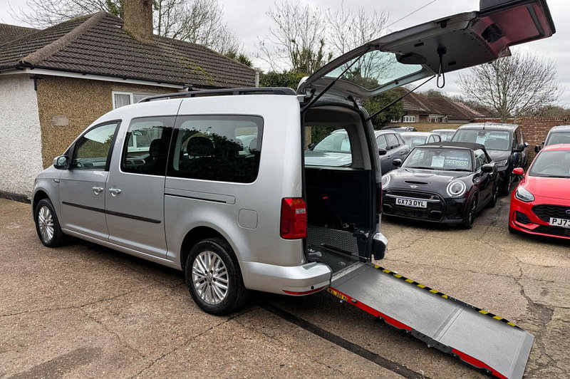 2020 Volkswagen Caddy maxi 5 st automatic C20 LIFE TDI Wheel Chair  Aadapted