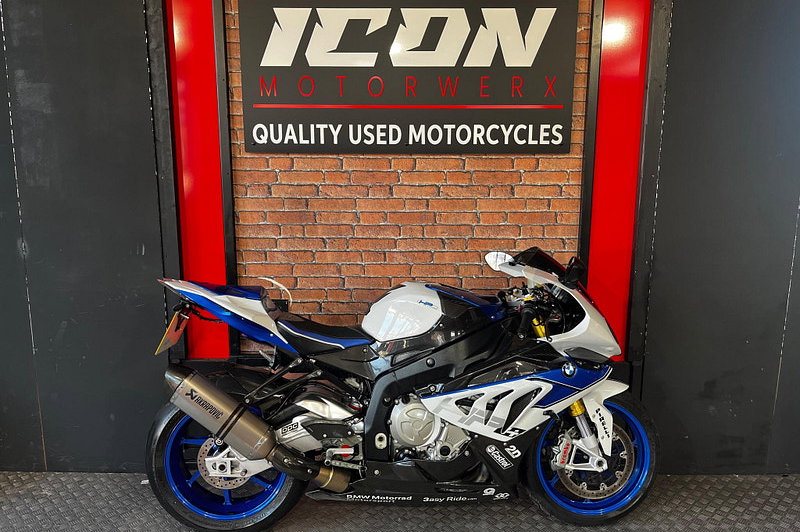 2013 BMW HP4 1000