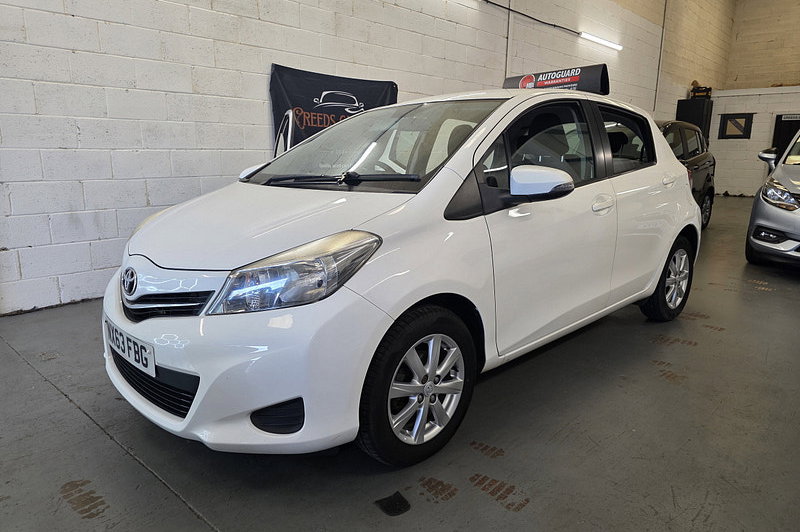 2013 Toyota Yaris 1.33 Dual VVT-i TR Hatchback 5dr Petrol Manual Euro 5 (101 ps)
