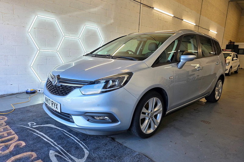 2017 Vauxhall Zafira Tourer 1.4i Turbo SRi Nav MPV 5dr Petrol Manual Euro 6 (140 ps)