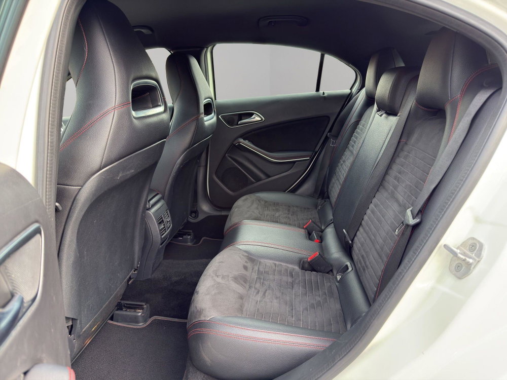 Mercedes-Benz A Class 1.6 A180 AMG Line Euro 6 (s/s) 5dr