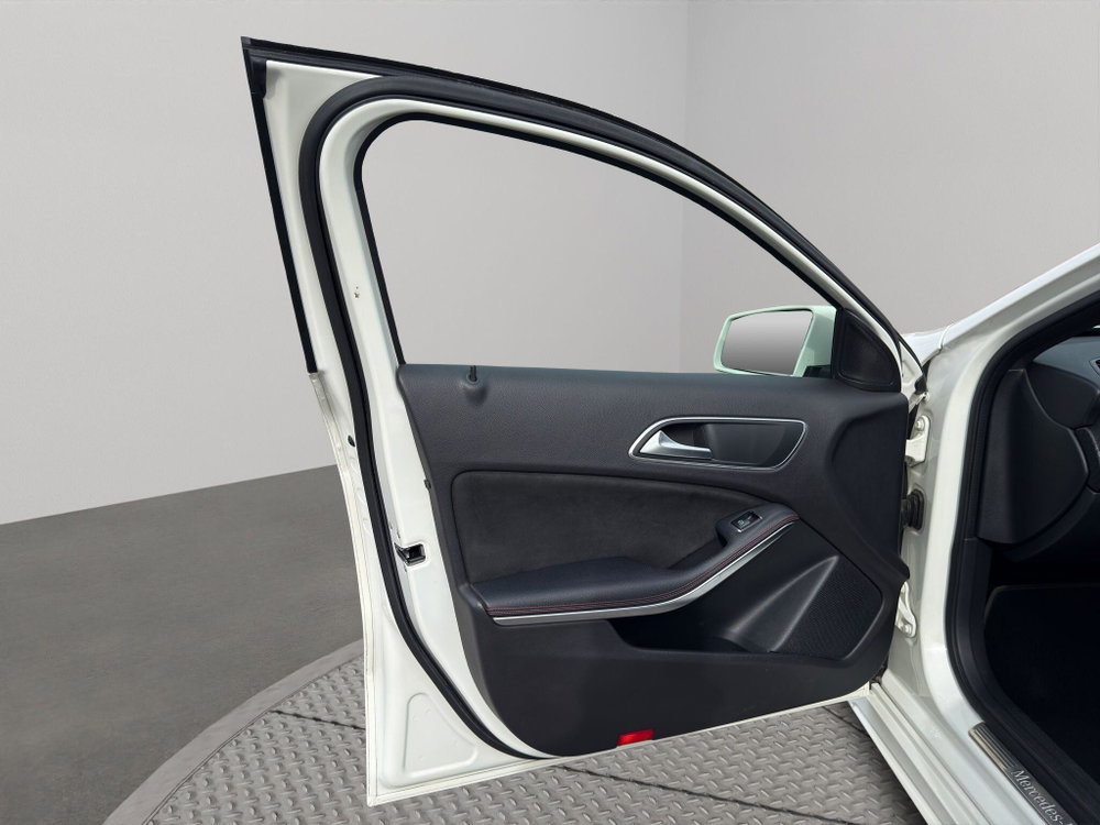 Mercedes-Benz A Class 1.6 A180 AMG Line Euro 6 (s/s) 5dr