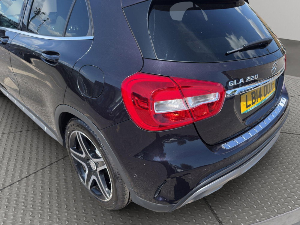 Mercedes-Benz GLA 2.1 GLA220 CDI AMG Line SUV 5dr Diesel 7G-DCT 4MATIC Euro 6 (s/s) (170 ps)