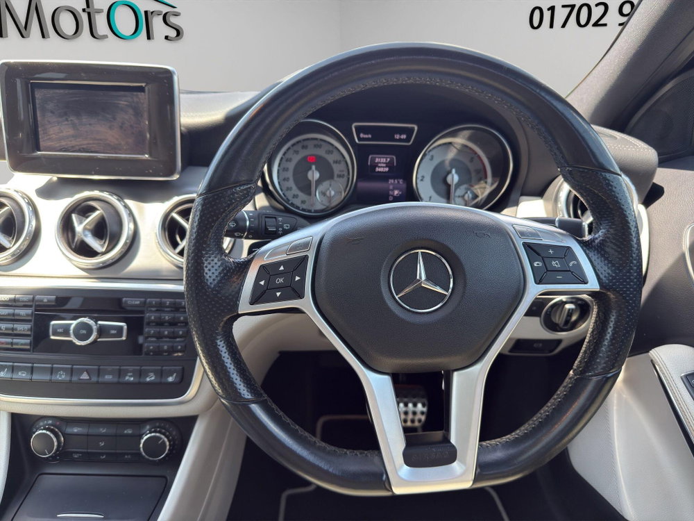 Mercedes-Benz GLA 2.1 GLA220 CDI AMG Line SUV 5dr Diesel 7G-DCT 4MATIC Euro 6 (s/s) (170 ps)