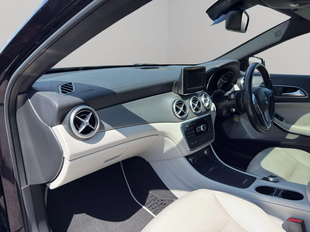 Mercedes-Benz GLA 2.1 GLA220 CDI AMG Line SUV 5dr Diesel 7G-DCT 4MATIC Euro 6 (s/s) (170 ps)