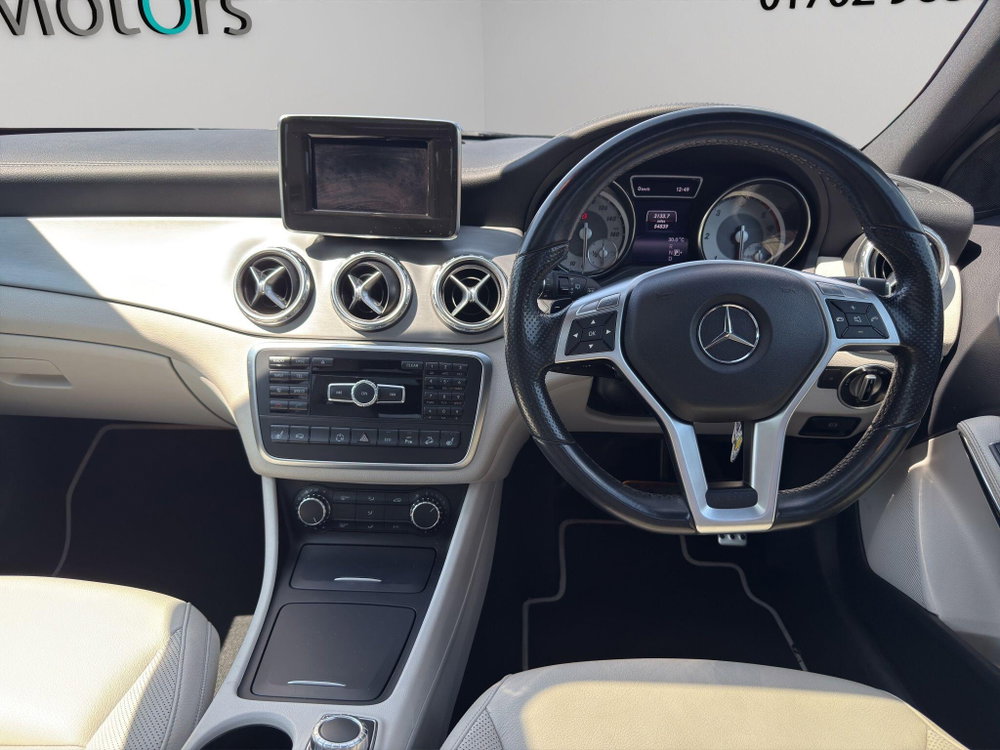 Mercedes-Benz GLA 2.1 GLA220 CDI AMG Line SUV 5dr Diesel 7G-DCT 4MATIC Euro 6 (s/s) (170 ps)
