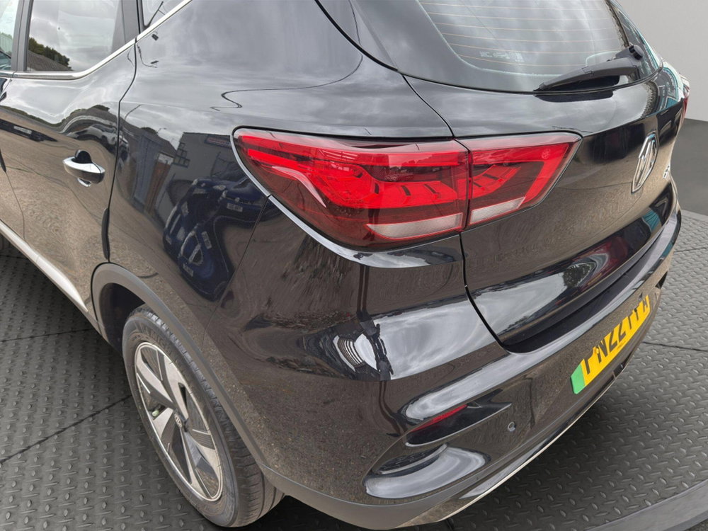 MG MG ZS 72.6kWh Trophy Long Range Auto 5dr