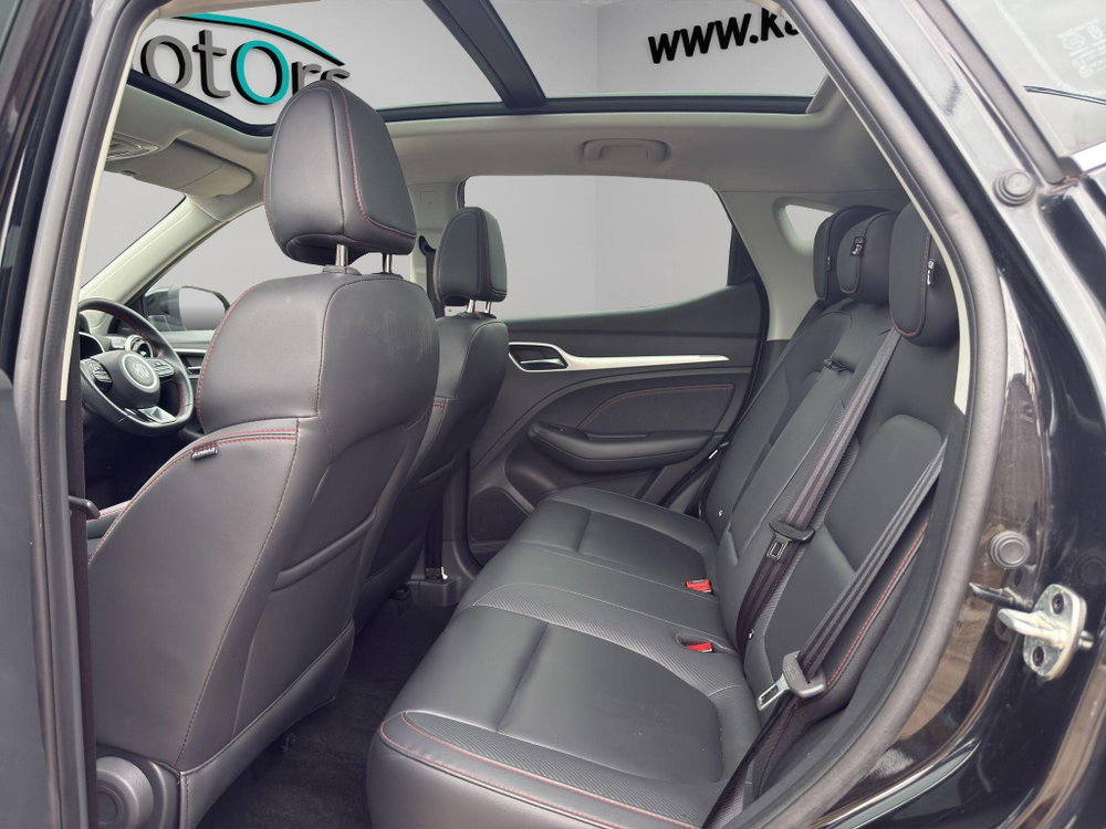 MG MG ZS 72.6kWh Trophy Long Range Auto 5dr