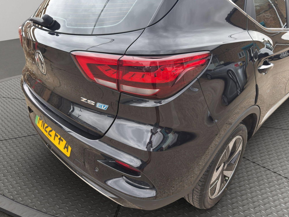 MG MG ZS 72.6kWh Trophy Long Range Auto 5dr