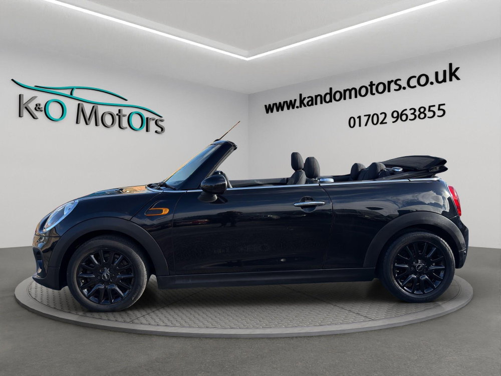 MINI Convertible 1.5 Cooper Euro 6 (s/s) 2dr