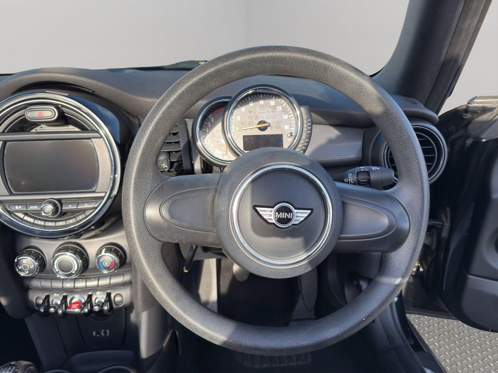 MINI Convertible 1.5 Cooper Euro 6 (s/s) 2dr