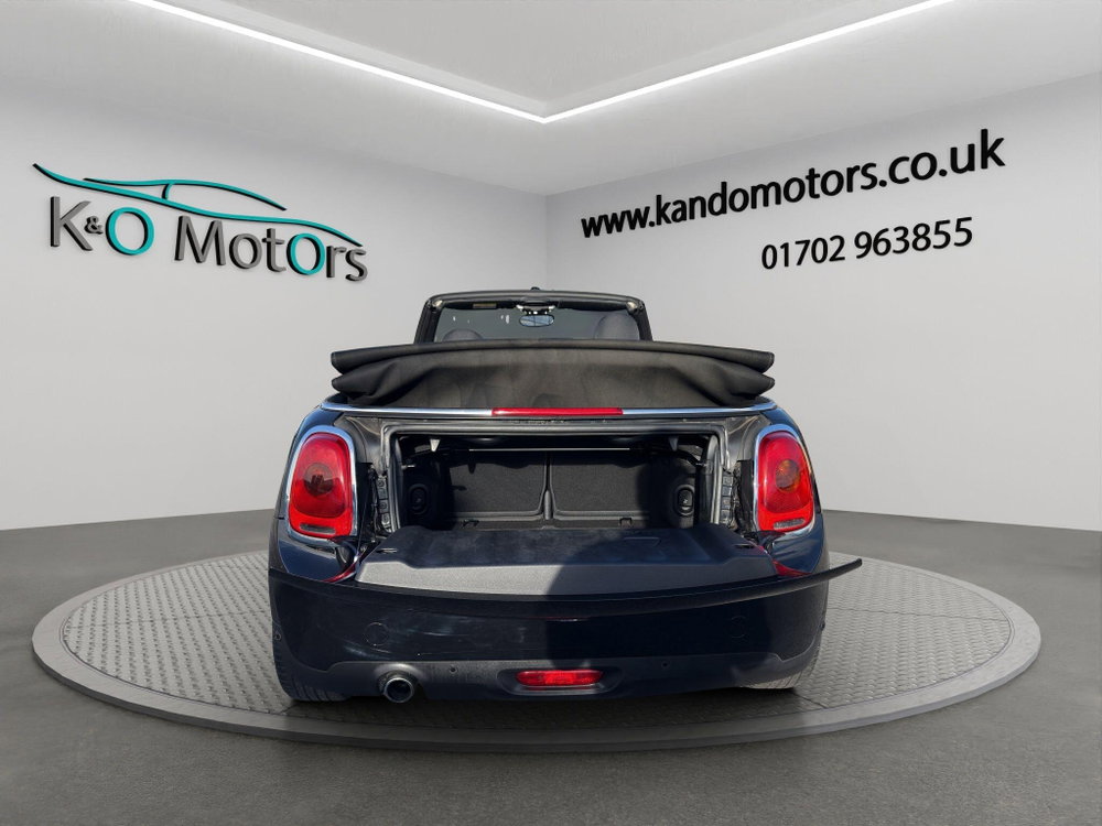 MINI Convertible 1.5 Cooper Euro 6 (s/s) 2dr