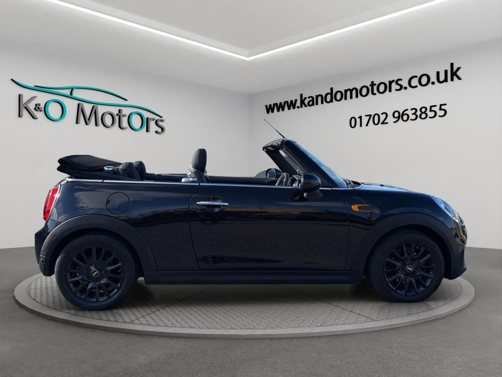 MINI Convertible 1.5 Cooper Euro 6 (s/s) 2dr