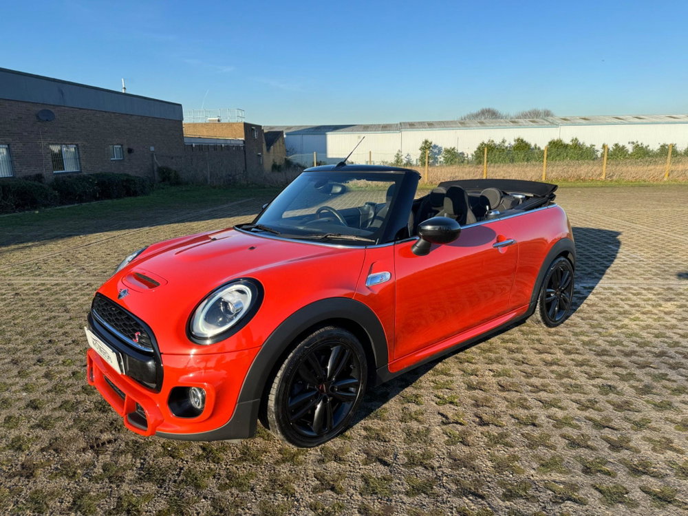 MINI Convertible 2.0 Cooper S Sport Steptronic Euro 6 (s/s) 2dr