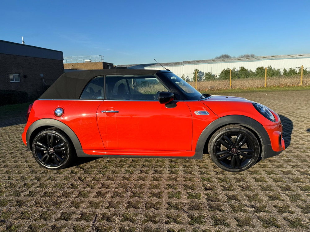 MINI Convertible 2.0 Cooper S Sport Steptronic Euro 6 (s/s) 2dr