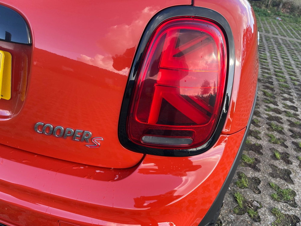 MINI Convertible 2.0 Cooper S Sport Steptronic Euro 6 (s/s) 2dr