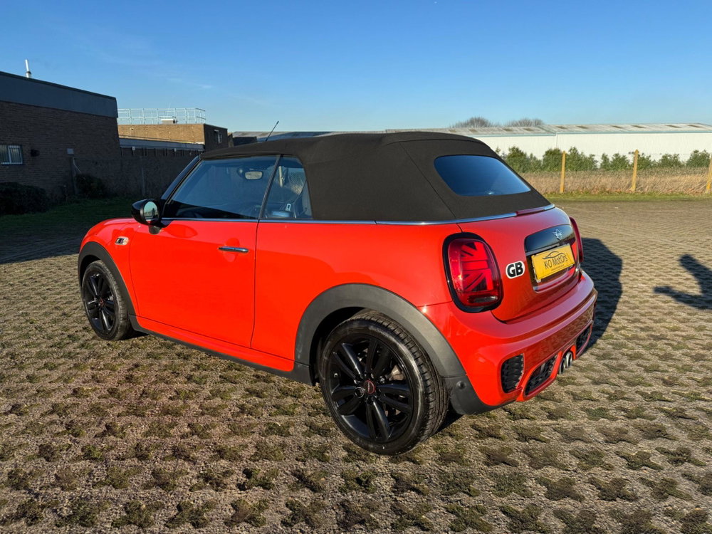 MINI Convertible 2.0 Cooper S Sport Steptronic Euro 6 (s/s) 2dr
