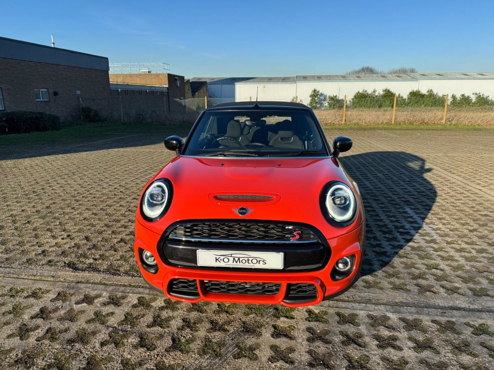 MINI Convertible 2.0 Cooper S Sport Steptronic Euro 6 (s/s) 2dr