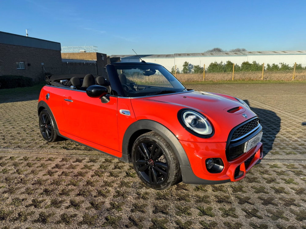 MINI Convertible 2.0 Cooper S Sport Steptronic Euro 6 (s/s) 2dr