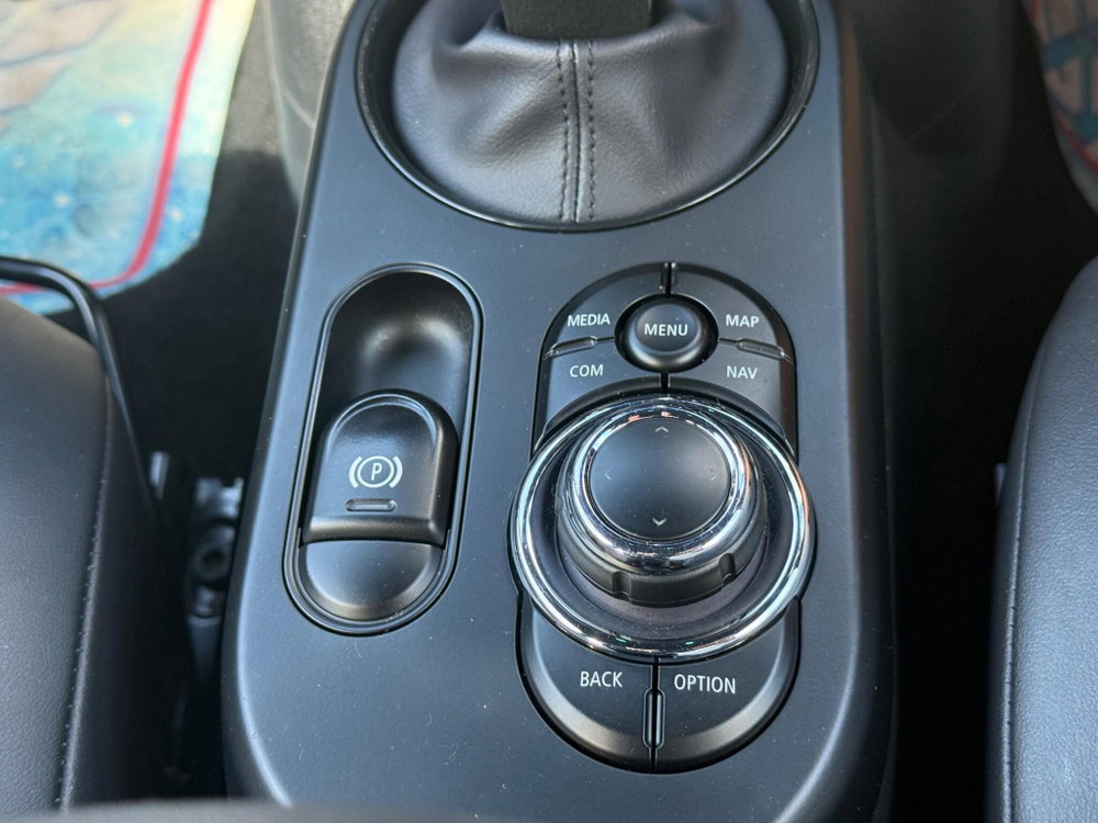 MINI Electric hatch Cooper SE 32.6kWh Level 2 Auto 3dr
