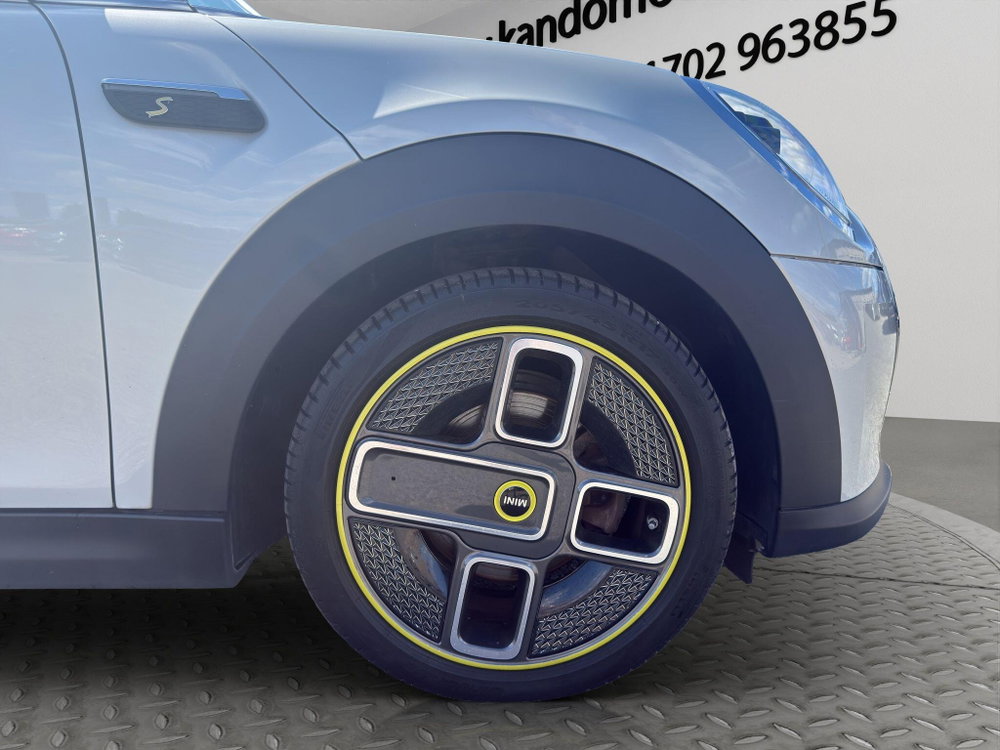 MINI Electric hatch Cooper SE 32.6kWh Level 2 Auto 3dr