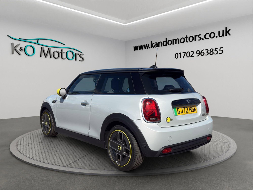 MINI Electric hatch Cooper SE 32.6kWh Level 2 Auto 3dr