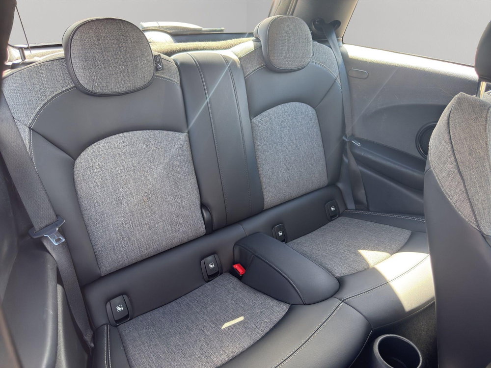 MINI Electric hatch Cooper SE 32.6kWh Level 2 Auto 3dr