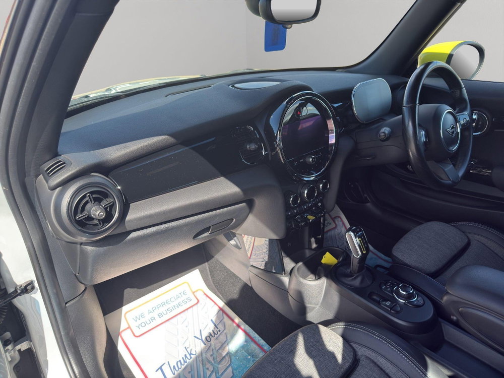 MINI Electric hatch Cooper SE 32.6kWh Level 2 Auto 3dr
