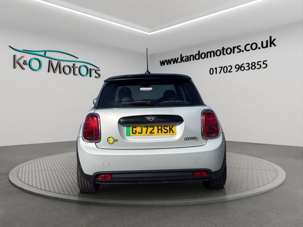 MINI Electric hatch Cooper SE 32.6kWh Level 2 Auto 3dr
