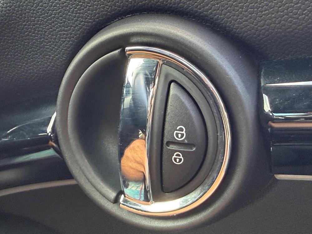 MINI Electric hatch Cooper SE 32.6kWh Level 2 Auto 3dr