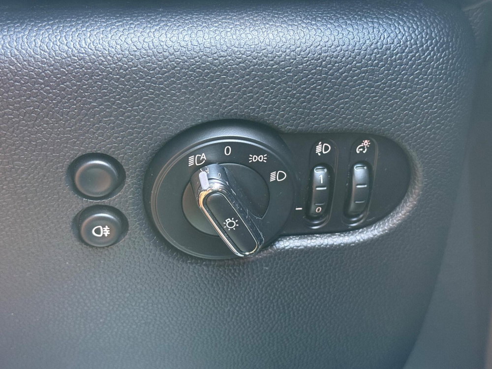 MINI Electric hatch Cooper SE 32.6kWh Level 2 Auto 3dr