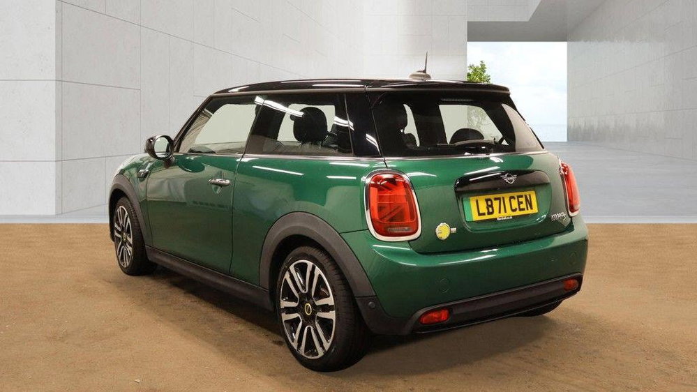 MINI Electric hatch Cooper SE 32.6kWh Level 2 Auto 3dr
